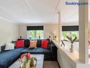 Chalet in Reutum by Almelo Nordhorn Canal - Image 2