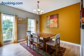 Spacious Lewis Center Home w/ Yard & Gas Grill! - Image 3