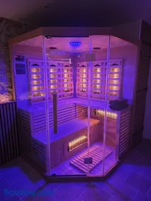 Suite Spa Privatif près de Provins Jacuzzi Sauna - Image 4