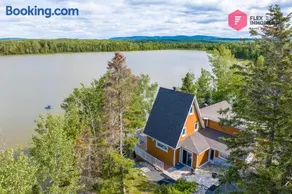 Les 3 Joyaux du Lac Michaud - Chalet Bord du lac Quai privé - Rimouski Matane - Image 1