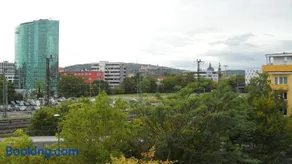 Central City Apartment Würzburg with private Parking - Image 1