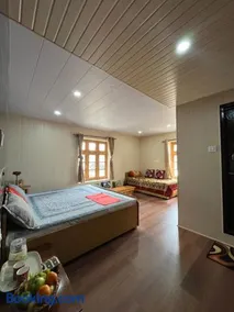 SNOWFLAKE Homestay - Image 2