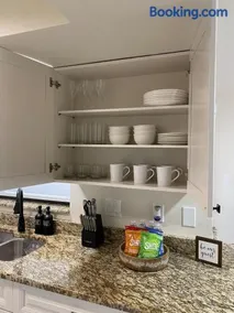 Sunny Cove Cottage - Image 2
