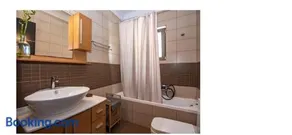 Jack Villa's - Image 3