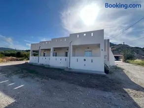 Prikas Apartments - Image 2