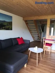 Kinderfreundliches Apartment mit Grill, Terrasse und Garten | Panoramablick - Image 2