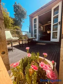 The Hideaway Retreat - Image 2
