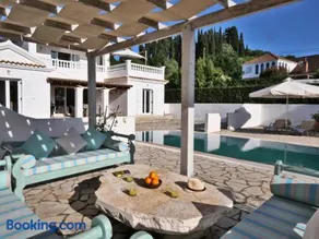 Helios Court Villa - Image 2