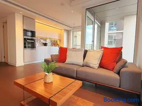 Livo White City Luxury 2BR Near Westfield - Image 2
