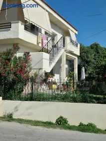 Anna's - Image 3