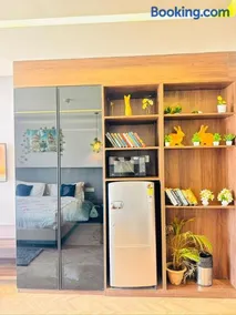 Cozy And Modern Big 1RK Couple And Family Friendly - Image 1