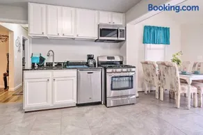 Pet-Friendly Home < 6 Mi to National Mall! - Image 2