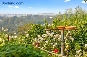 Lush rural retreat - Image 4