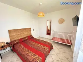 Gite proche plage, climatisé, terrasse, jardinet et parking, très calme - Image 2