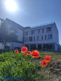 INDRA WELLNESS Retreats and Spa - Image 2