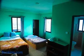 Tashidelek Guest Lodge & House - Image 3
