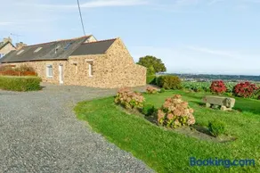 Maison charmante avec vue sur la mer à Paimpol - Image 1