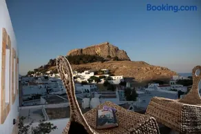 Villa Lindos - Image 2