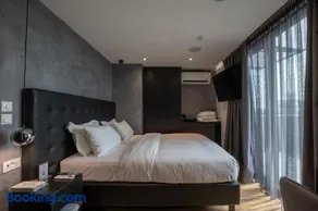 No 15 Ermou Hotel - Image 2