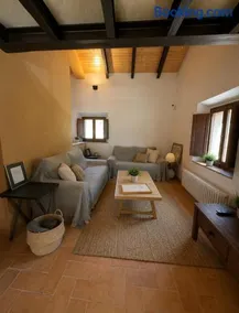 Casa rural amb BBQ, riu i muntanya - by CaLQuEROL - 12 pax - Image 3