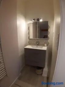 Appartement T2 au cœur du village - Image 4