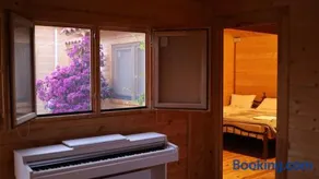 Petrakis Aris Beach Apartments Log Cabin No1 - Image 2