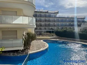 Clear Water Beach Apartments - Image 1