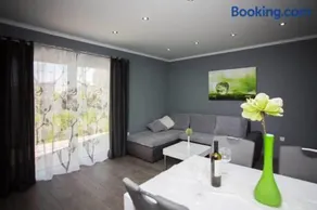 Apartment D & N - Image 2