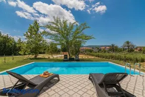 Eora Bungalows - Image 2