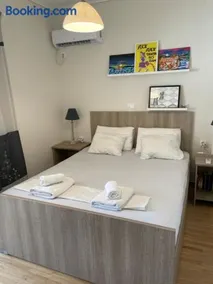 Loutraki Central Apartment - Image 3