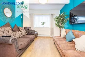 Oswalds House with Free Parking Ideal for Contractors and Families - Image 5
