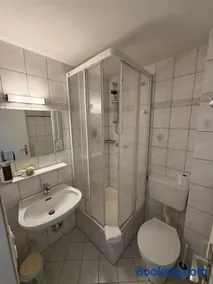 Wald Hotel - Image 1