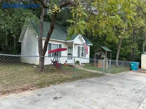 Little Southern Charm - Image 1