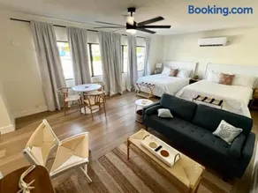 Bougainvilla Seaside Suites - Image 4