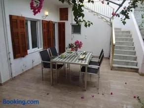 Cozy Citrus Garden House by the Seaside. - Image 1