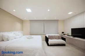 M N Flats Apartamento Dentro Do Hotel Av Ibirapuera 2534 - Image 2