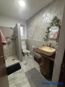 Eva House - Image 3