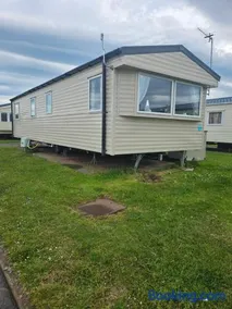 Jones caravan hire sycamore walk lyons robinhood rhyl - Image 2