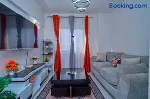 Luxore Apartments - Image 5
