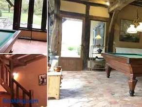 Évasion champêtre : Maison avec piscine, tennis, et étang au cœur de 50 hectares de forêt - Image 1