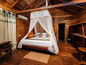 wood cabin sigiriya - Image 3