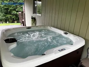 Spacious Catskills Home with Covered Hot Tub - Image 4