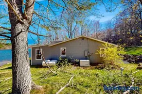 Gorgeous Waterfront Home on Westport Island With 2 Sunrooms - Image 2