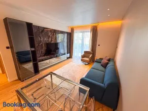 Qumi Porto Suites - Image 3