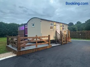 Doon Shepherds Hut - Image 1