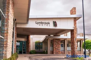 Lynbrook Hotel - Image 2