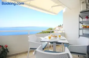 New Gallery Apartment with Beautiful View - Image 3