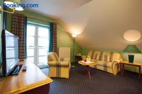 Park Resort - Image 5