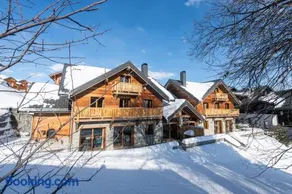 Chalet Picarvan piscine intérieure - Image 1