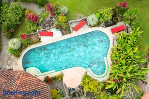 Toucan Villa -riverfront With Pool & Near A Beach - Image 2